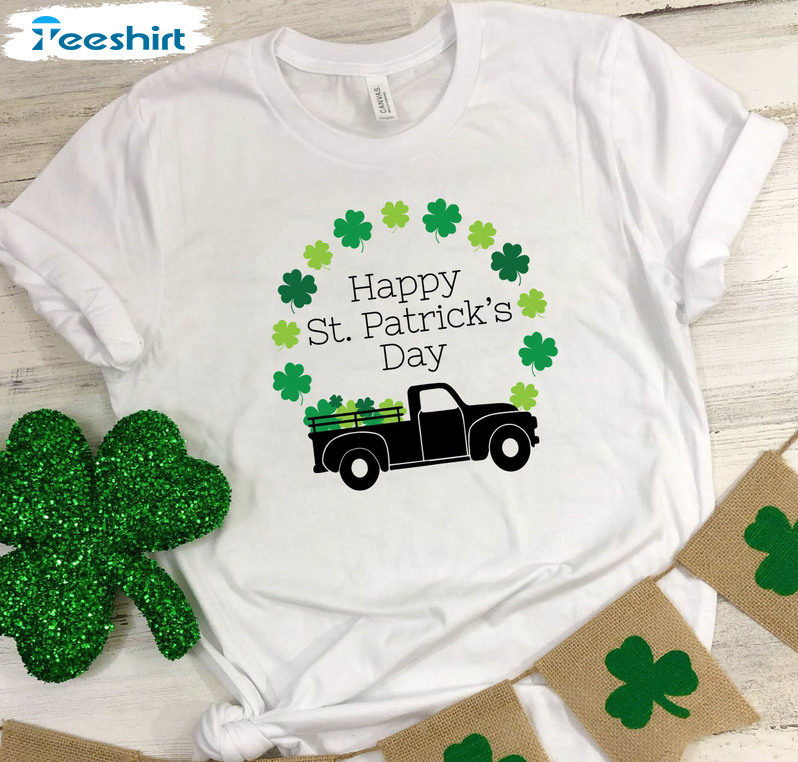 Happy St Patricks Day Truck Shirt, Shamrock Vintage Unisex T-shirt Crewneck