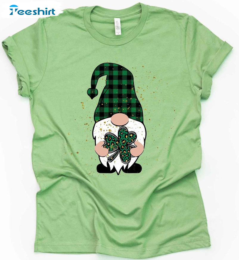 St Patricks Day Cute Gnome Shirt, Buffalo Plaid Gnome Tee Tops Unisex Hoodie