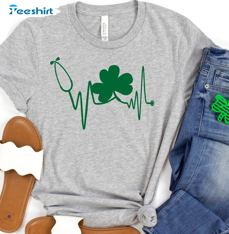 St Patrick's Day Nurse Shirt, Lucky Nurse Shamrock Unisex Hoodie Crewneck