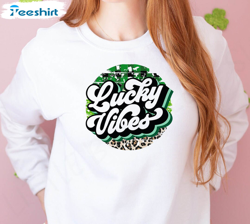 Lucky Vibes Vintage Shirt, St Patricks Day Shamrock Long Sleeve Unisex T-shirt