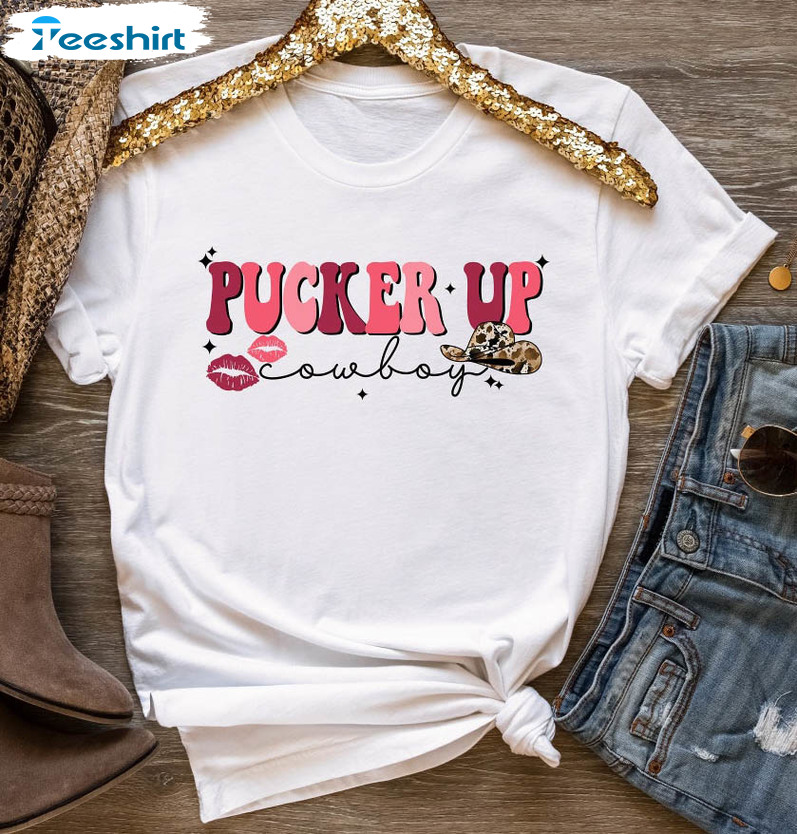 Pucker Up Cowboy Vintage Shirt, Cowgirl Valentines Day Long Sleeve Unisex T-shirt