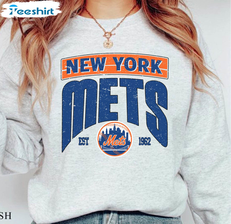 Vintage New York Met Crewneck Sweatshirt / T-shirt Mets EST 