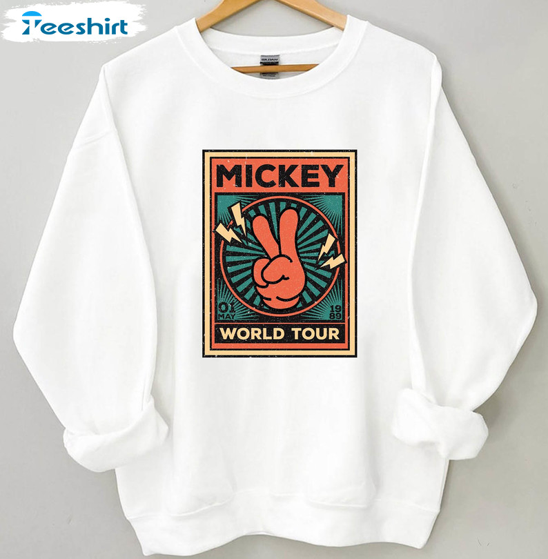 Comfort Colors® Vintage Pirates Of The Caribbean Disneyworld Shirt Mickey  Unisex Sweatshirt - TourBandTees