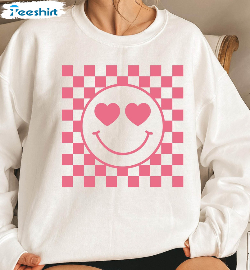 Valentine Face Sweatshirt, Heart Eyes Funny Unisex T-shirt Short Sleeve