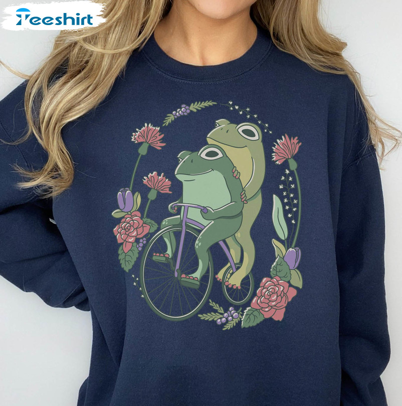 Frog And Toad Sweatshirt, Cottagecore Vintage Short Sleeve Crewneck