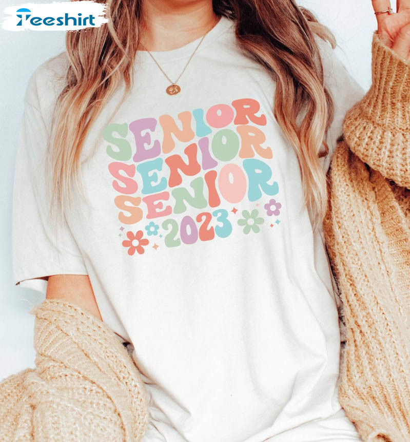 Senior 2023 Vintage Shirt, Retro Unisex T-shirt Long Sleeve