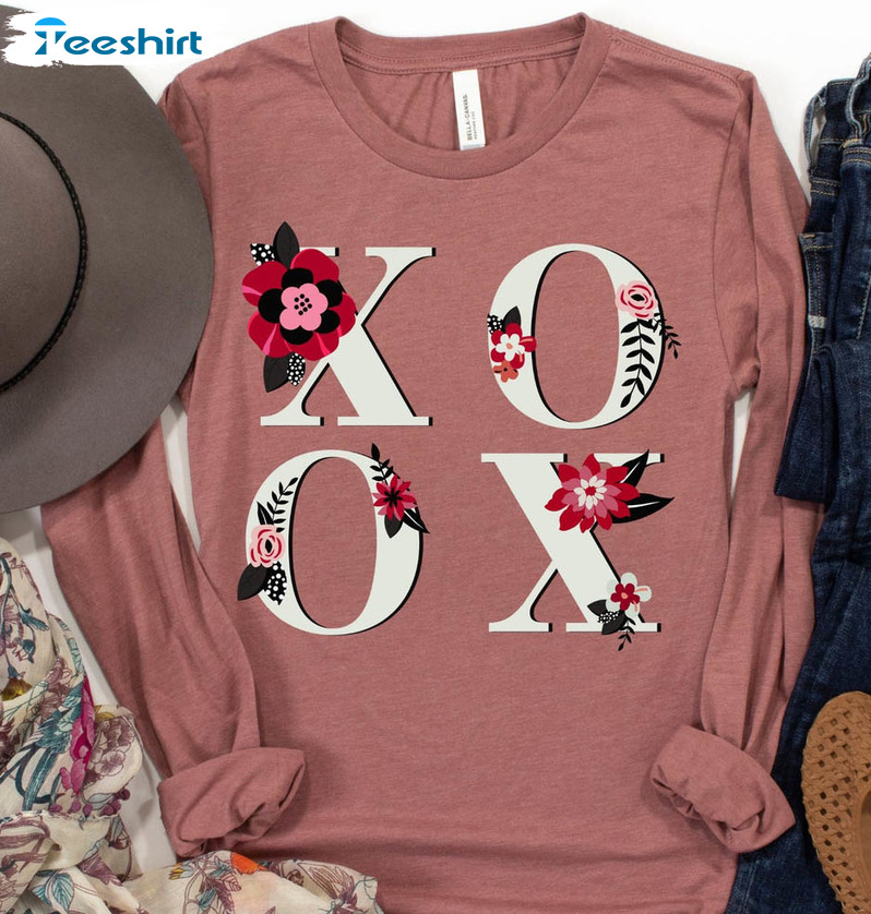 Floral Xoxo Valentines Shirt, Couples Love Crewneck Unisex Hoodie