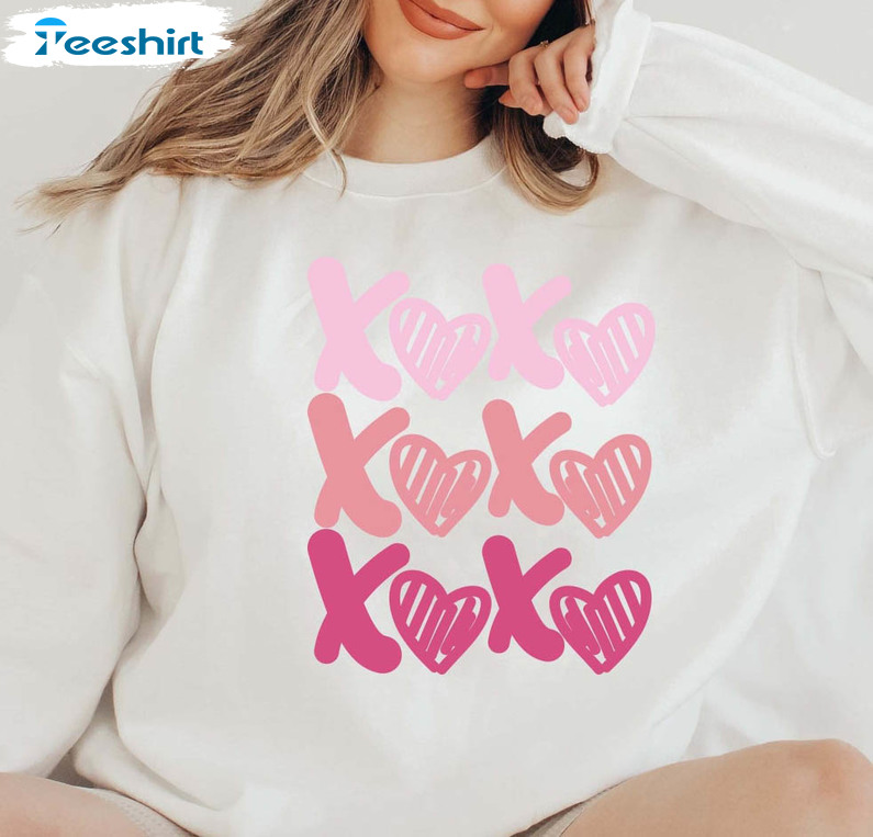 Xoxo Valentines Day Funny Shirt, Trendy Valentines Day Unisex Hoodie Crewneck