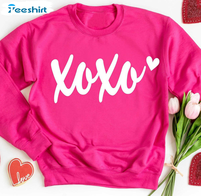 Xoxo Valentines Day Sweatshirt, Valentines Vintage Unisex T-shirt Short Sleeve