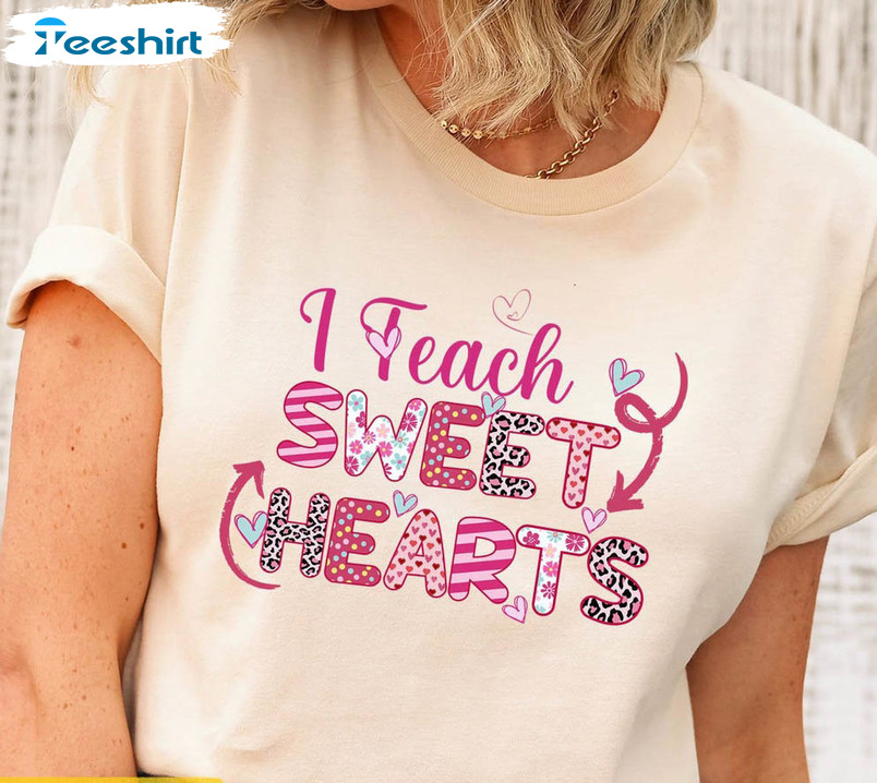 I Teach Sweet Hearts Valentines Days Shirt, Trending Long Sleeve Unisex T-shirt