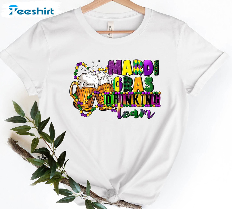 Mardi Gras Drinking Team Shirt, Crawfish Season New Orleans Sweater Unisex Hoodie