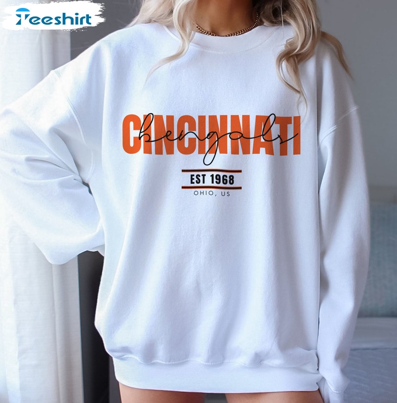 Cincinnati Football EST 1968 Shirt, Vintage Ohio Cincinnati Crewneck Sweater