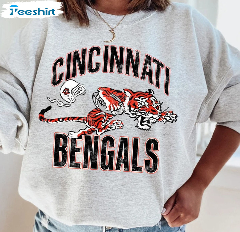 StyleBeeYou Cincinnati Bengals Football Long-sleeved Shirt for Women, Vintage Cincy Sweatshirt, Retro Cute Sports Shirt , Game Day Tee