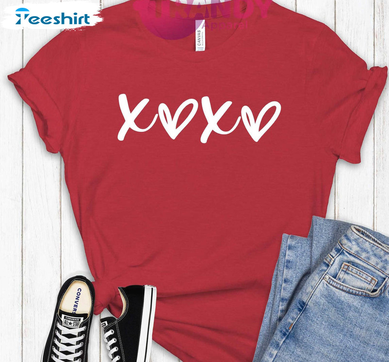 Xoxo Valentines Day Shirt, Cute Love Short Sleeve Crewneck