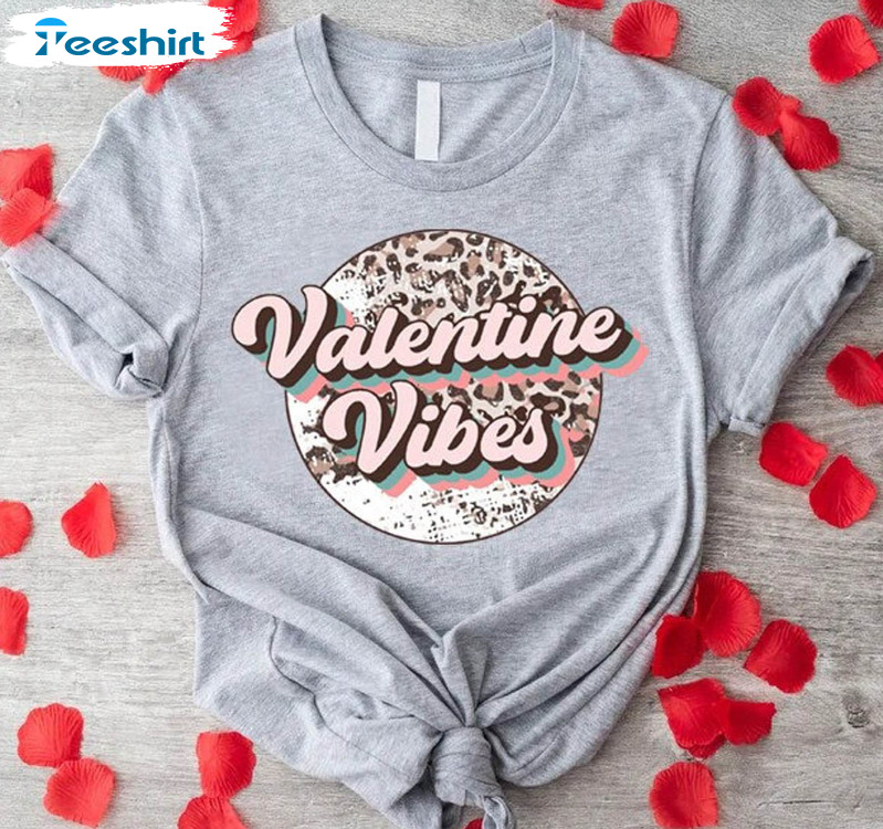 Valentine Vibes Vintage Shirt, Cute Valentines Day Short Sleeve Tee Tops