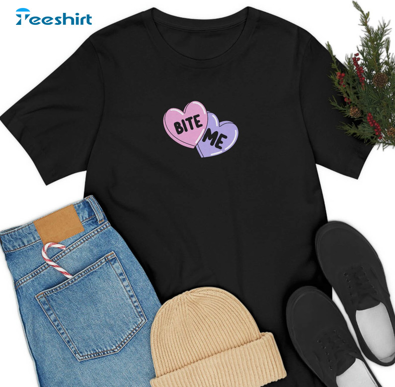 Bite Me Valentines Days Vintage Shirt, Trendy Unisex Hoodie Crewneck