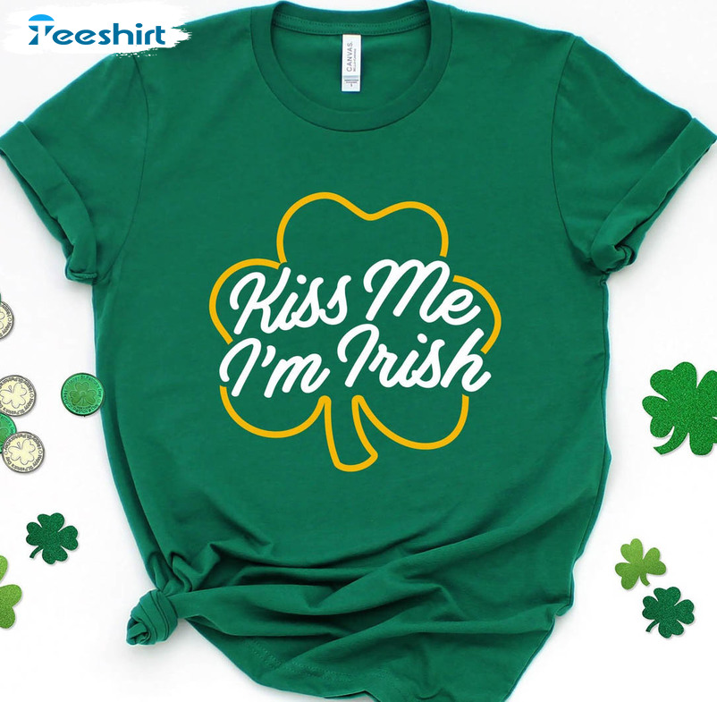 Kiss Me I'm Irish Vintage Shirt, Four Leaf Clover Long Sleeve Unisex Hoodie