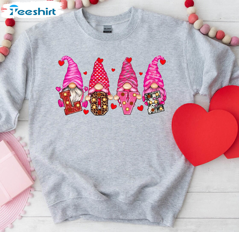 Love Gnomes Vintage Shirt, Couple Valentine Unisex T-shirt Crewneck