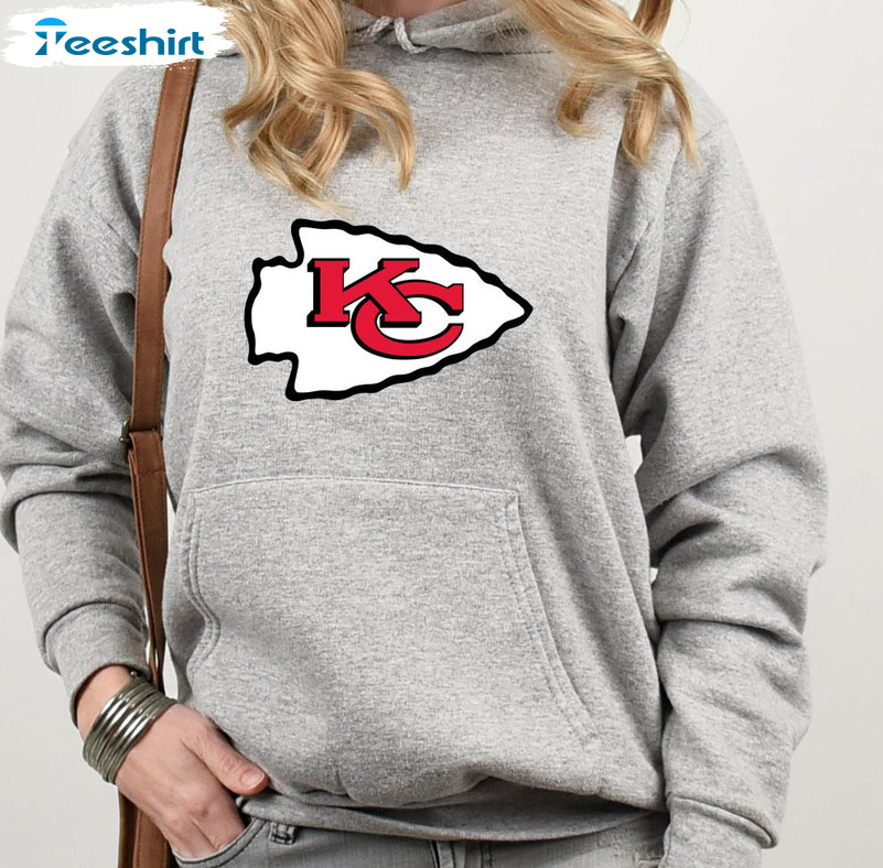 zoeysattic Kansas City Football Crop Sweatshirt | Est. 1960 Football Kansas City Crop Hoodie Sweatshirt | Retro Chiefs Football 22city-001-crop-hoodie