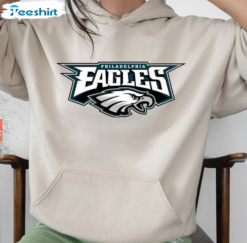 Philadelphia Eagles Trendy Shirt, Vintage Football Unisex T-shirt Long Sleeve
