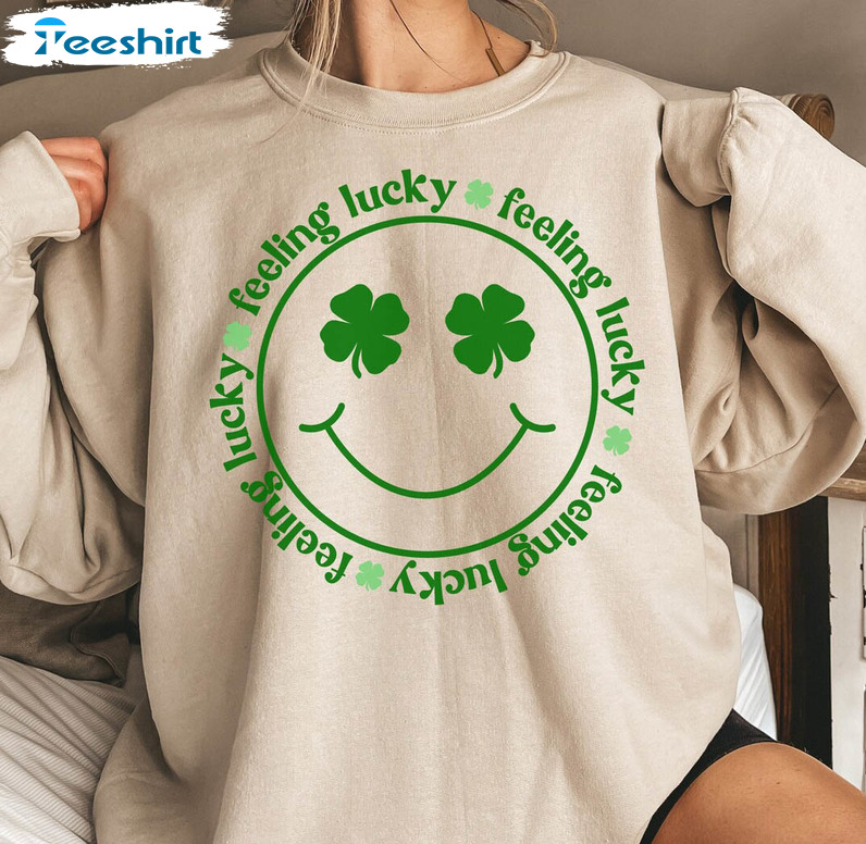 Feeli, Ng Lucky Sweatshirt, Lucky Clover St Patricks Day Crewneck Unisex T-shirt