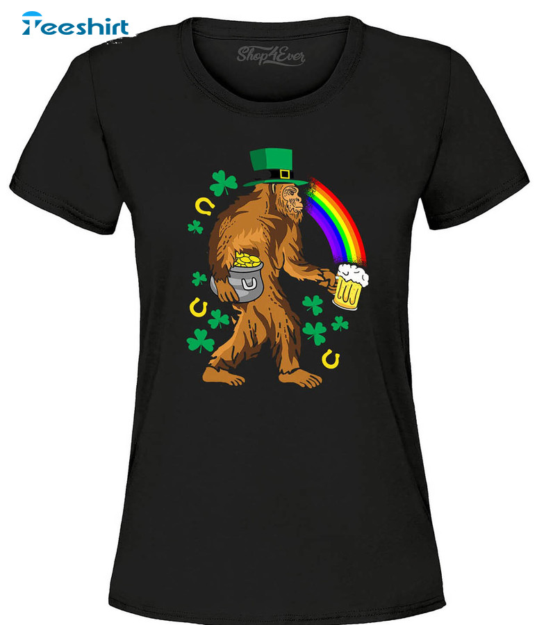 Leprechaun Bigfoot With Beer Shirt, Rainbows And Shamrocks Sasquatch Unisex Hoodie Crewneck