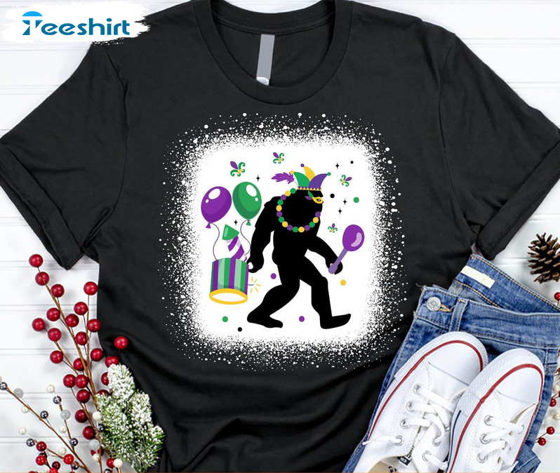 Mardi Gras Bigfoot Cute Shirt, Funny Mardi Gras Lovers Tee Tops Short Sleeve