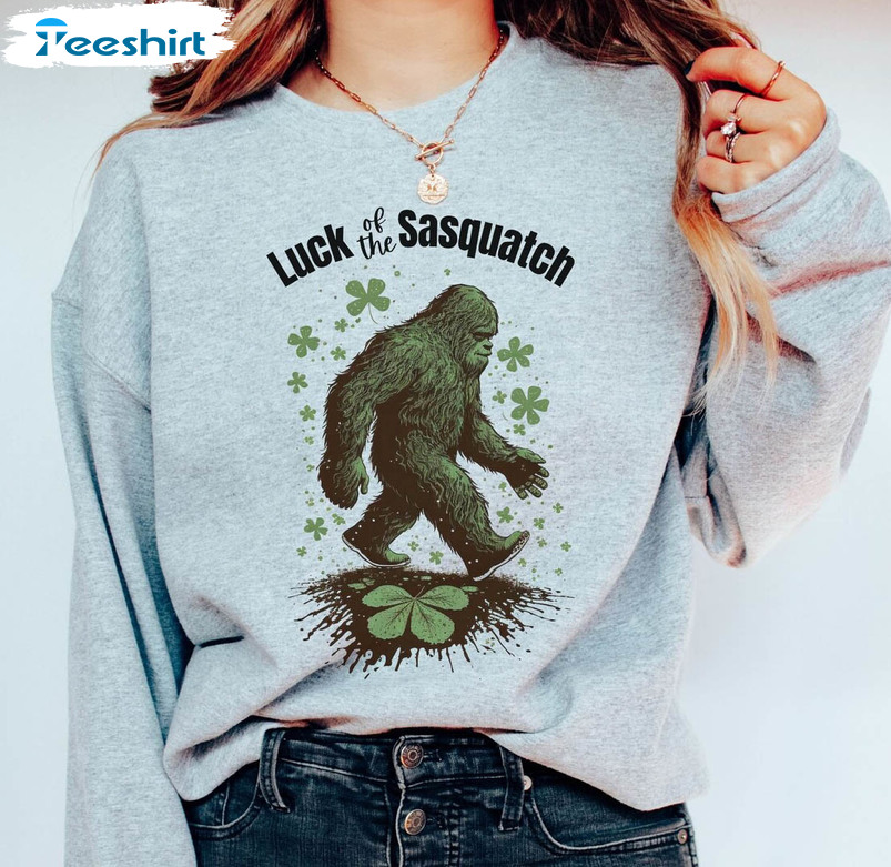 Bigfoot St Patricks Vintage Shirt, Lucky Yeti Four Leaf Clover Crewneck Long Sleeve