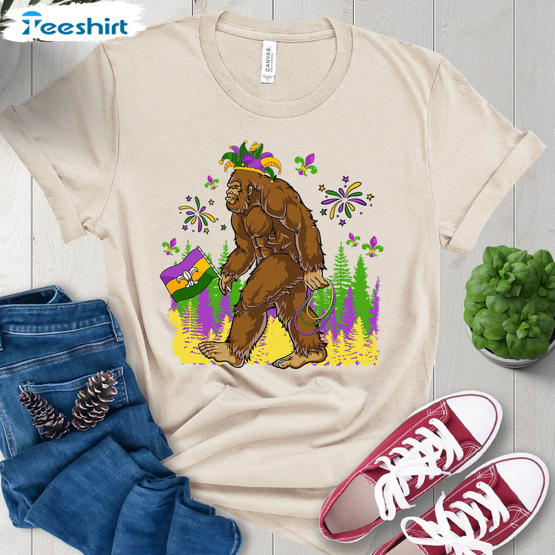 Mardi Gras Carnival Bigfoot Shirt, Funny Sasquatch Mardi Gras Unisex T-shirt Long Sleeve