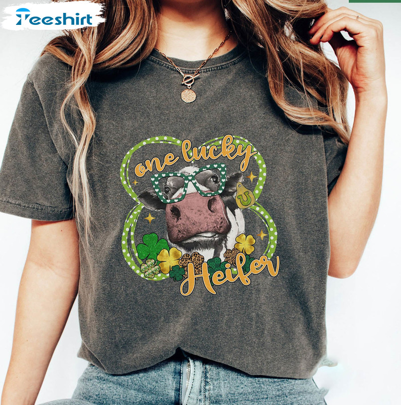 Lucky Heifer St Patricks Day Funny Shirt, Trendy Crewneck Unisex Hoodie