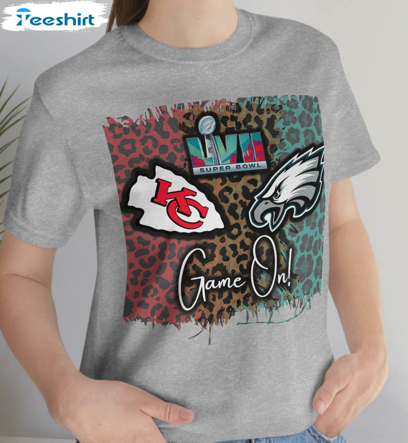 Game On Super Bowl Xvii Shirt, Trendy Eagles Vs Chiefs Long Sleeve Unisex Hoodie