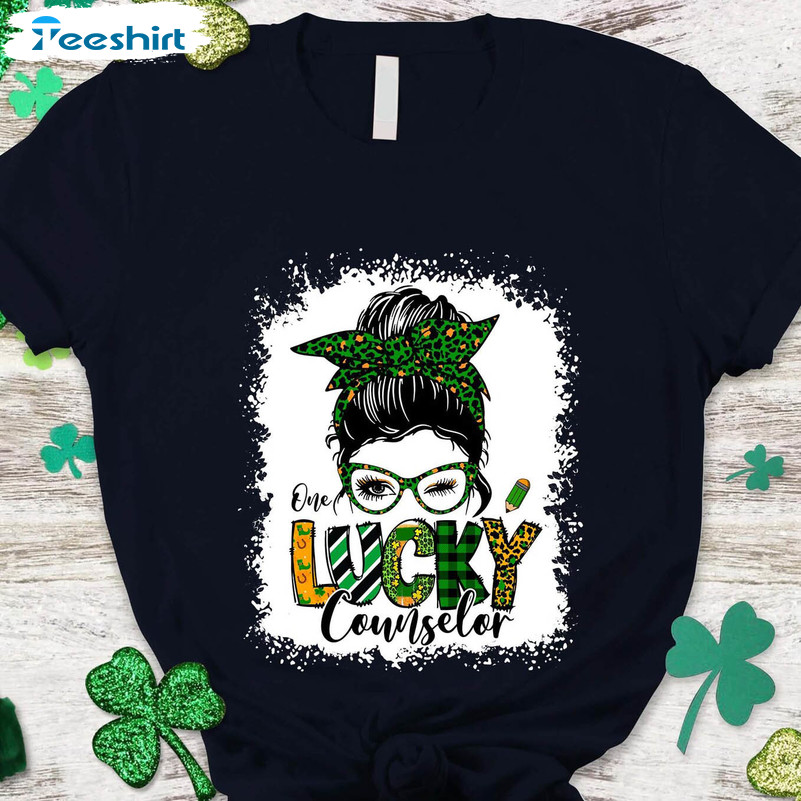 One Lucky Counselor Cute Shirt, Leopard Plaid Shamrock Messy Bun Unisex Hoodie Short Sleeve