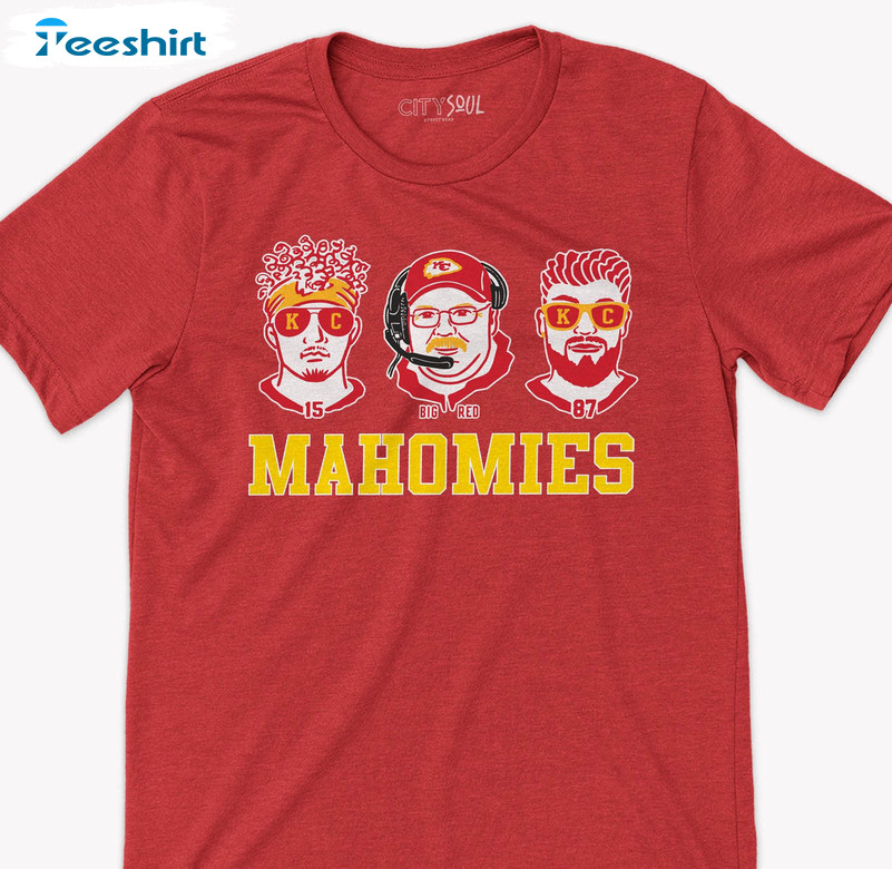 Chiefs Kingdom Cave Rollin With Mahomies Funny T Shirt-Colonhue