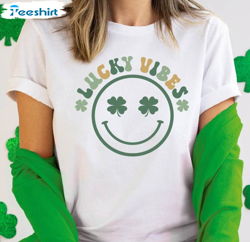 Lucky Vibes Smile Face Shirt, Trendy Shamrock Lucky Unisex T-shirt Short Sleeve