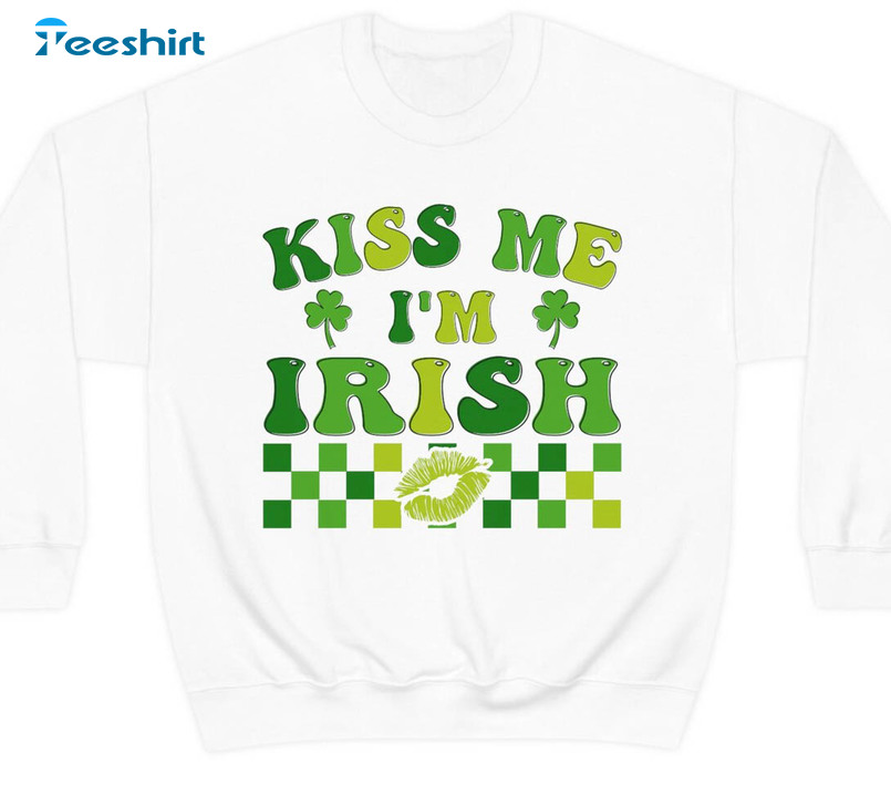 Kiss Me I'm Irish Funny Shirt, Retro Long Sleeve Unisex T-shirt