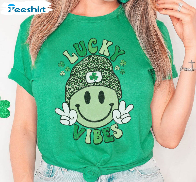 St Patricks Day Lucky Vibes Shirt , Leopard Clover Short Sleeve Sweatshirt