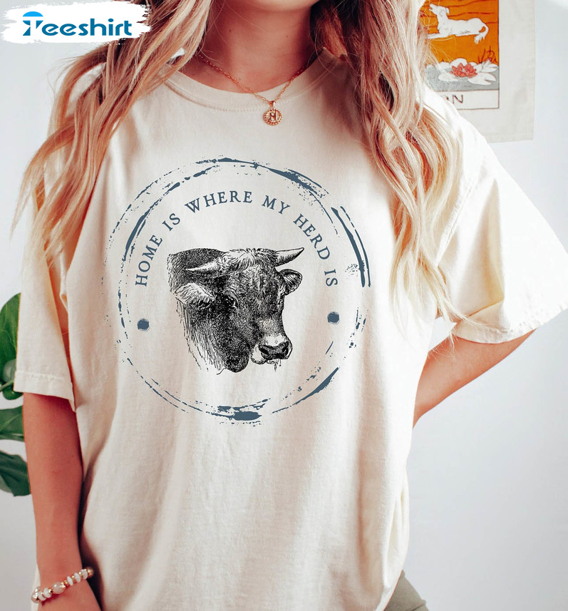 Home Is Where My Herd Is Rodeo Shirt , Longhorn Boho Skull Crewneck Unisex Hoodie