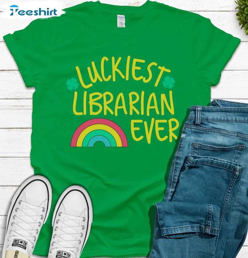 Luckiest Librarian Ever Vintage Shirt, Funny St Patricks Day Short Sleeve Tee Tops