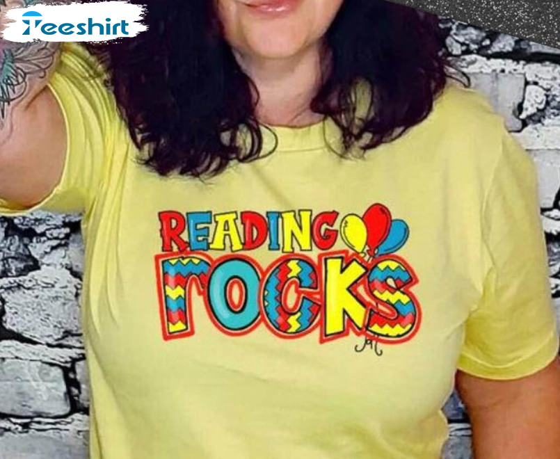 Reading Rocks Dr Seuss Vintage Shirt, Read Across America School March Short Sleeve Tee Tops