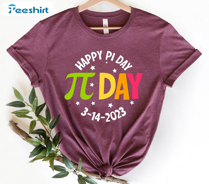 Vintage Happy Pi Day Shirt, Math Teacher Funny Sweater Short Sleeve