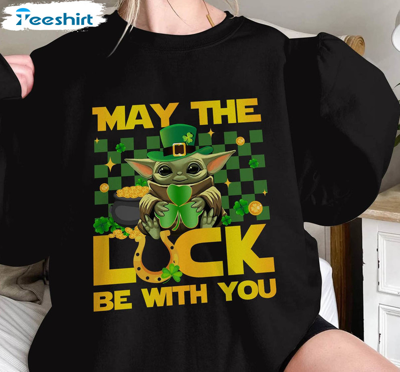 Baby Yoda May The Luck Be With You Shirt, Retro Star Wars St Patricks Day Tee Tops Short Sleeve