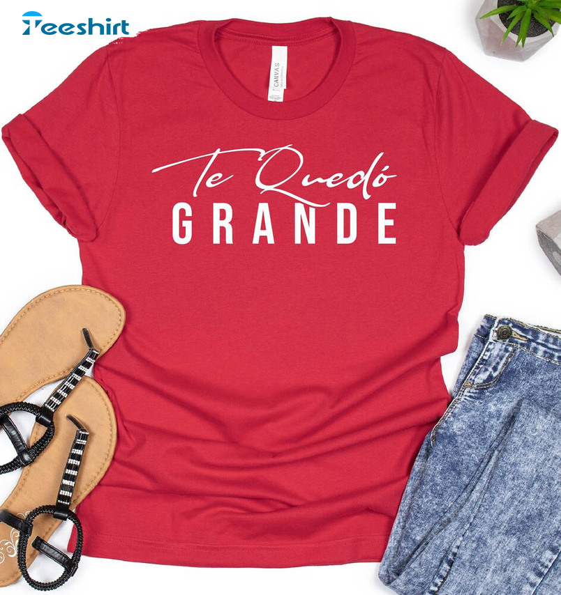 Te Quedo Grande Shakira Feat Karol G Shirt, Trendy Karol G Crewneck Sweatshirt