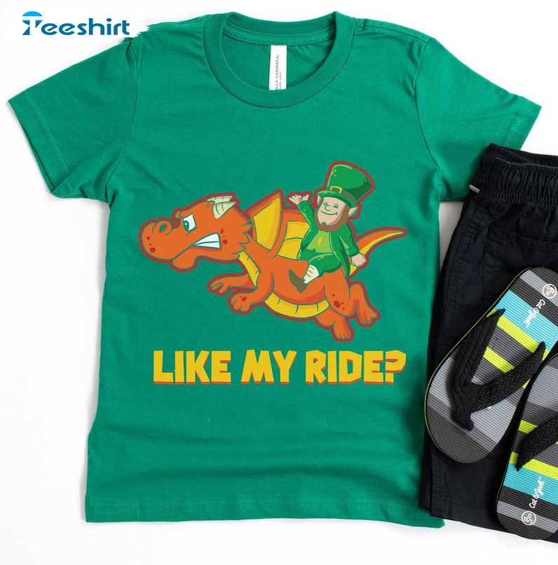 Funny St Patricks Day Shirt, Leprechaun Riding A Dragon Long Sleeve Unisex Hoodie