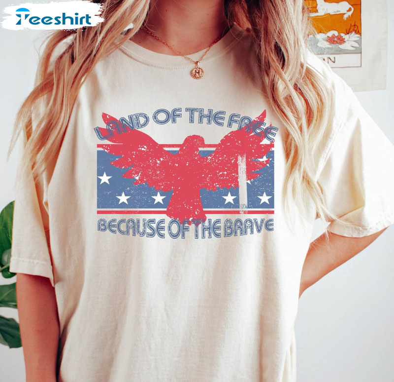 Land Of The Free Because Of The Brave Usa Shirt, Trendy Patriotic Long Sleeve Unisex Hoodie