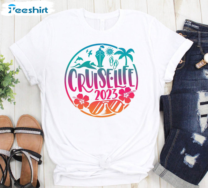 Cruise Life 2023 Trendy Shirt, Cruise Vacation Long Sleeve Unisex Hoodie