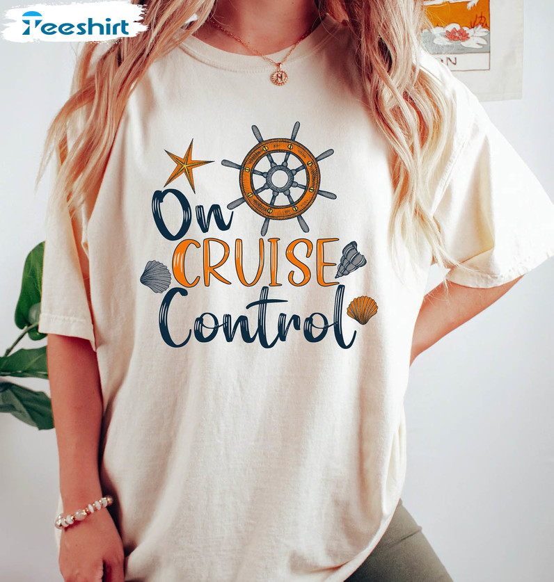 On Cruise Control Vintage Shirt, Family Vacation Unisex Hoodie Long Sleeve