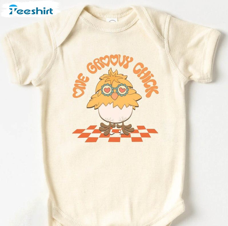 One Groovy Chick Trendy Shirt, Cute Chicken Tee Tops Short Sleeve