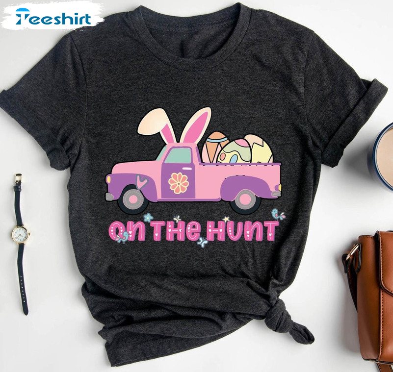 Cute On The Hunt Easter Shirt, Bunny Lover Unisex T-shirt Long Sleeve