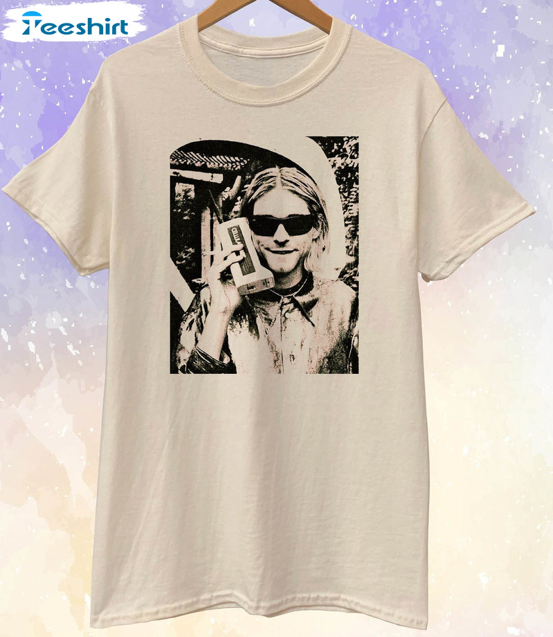 Kurt Cobain Shirt, Kurt Cobain Mobile Phone Unisex T-shirt Crewneck