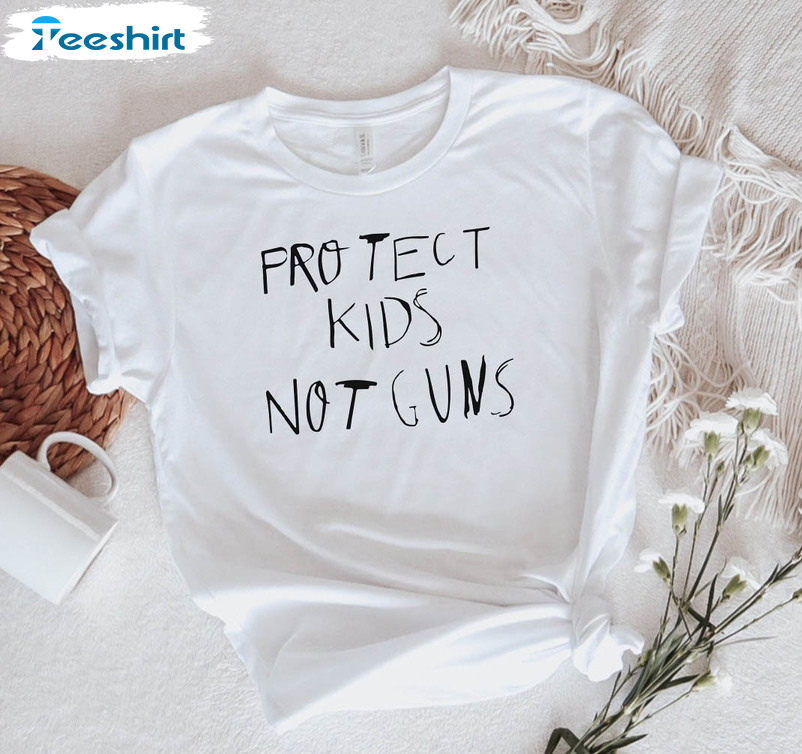 Protect Kids Not Guns Trendy Shirt, Miley Anti Gun Long Sleeve Unisex T-shirt